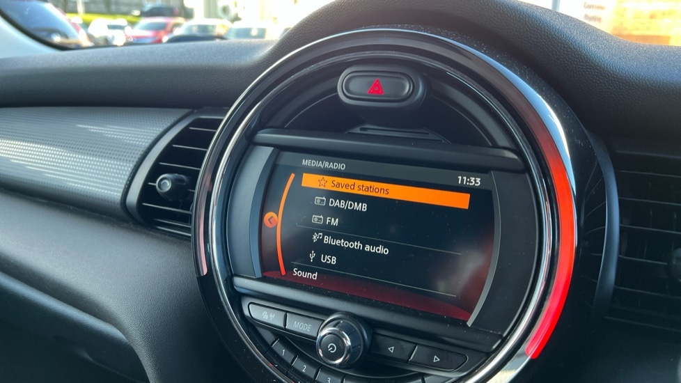 Used MINI Hatch 2019 for sale - 76684237: Photo 21