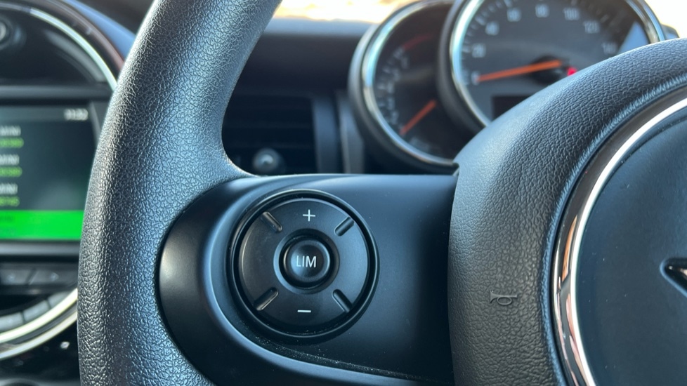 Used MINI Hatch 2019 for sale - 76684237: Photo 22