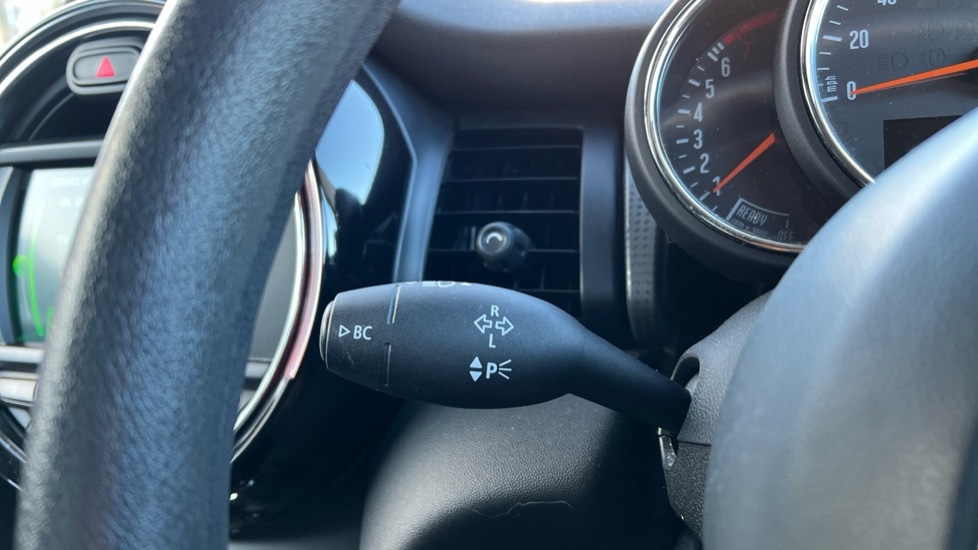 Used MINI Hatch 2019 for sale - 76684237: Photo 24