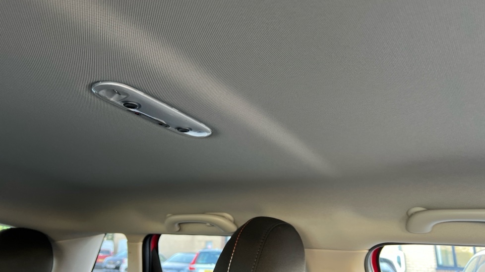 Used MINI Hatch 2019 for sale - 76684237: Photo 31