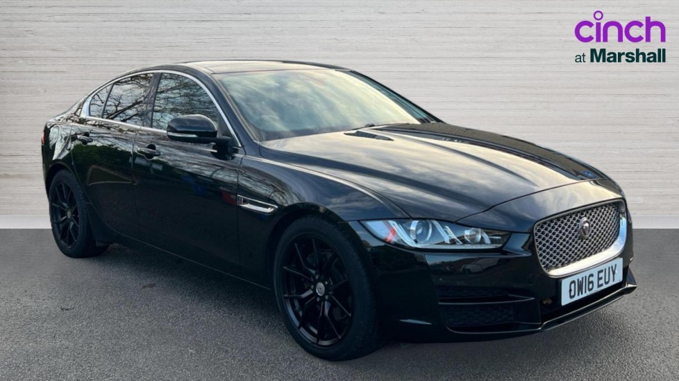 Used Jaguar XE 2016 for sale - 76874130: Photo 1
