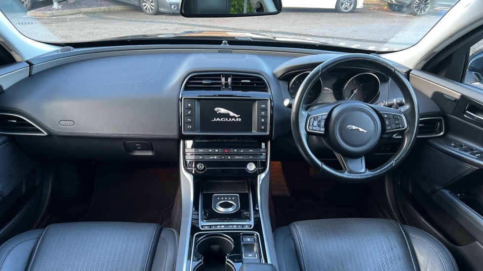 Used Jaguar XE 2016 for sale - 76874130: Photo 11