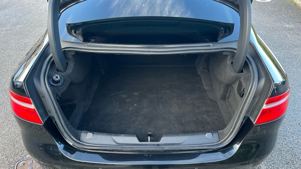 Used Jaguar XE 2016 for sale - 76874130: Photo 15