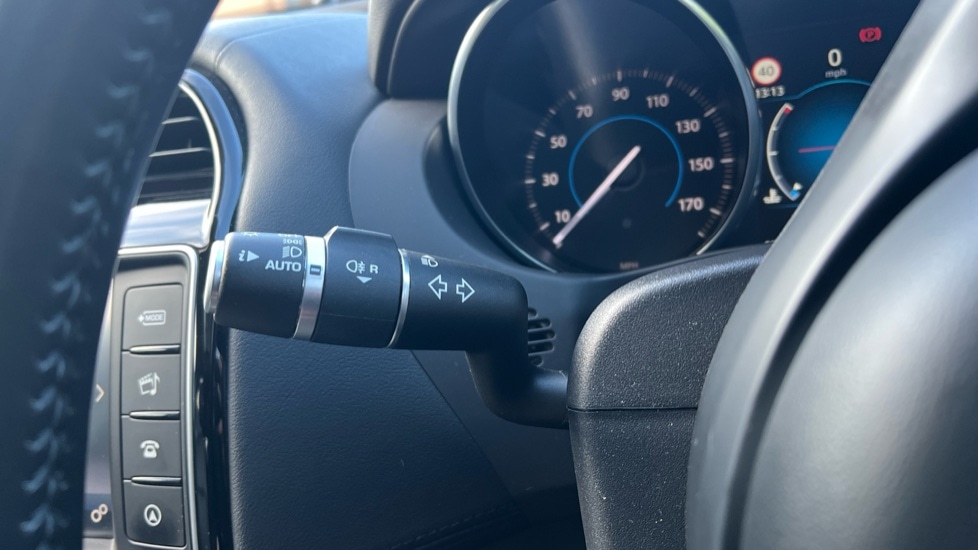 Used Jaguar XE 2016 for sale - 76874130: Photo 25