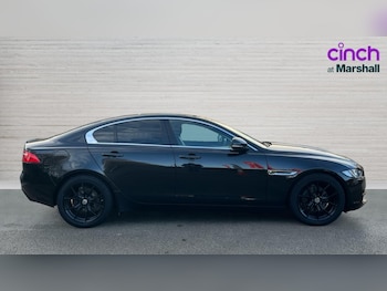 Used Jaguar XE 2016 for sale - 76874130: Photo
