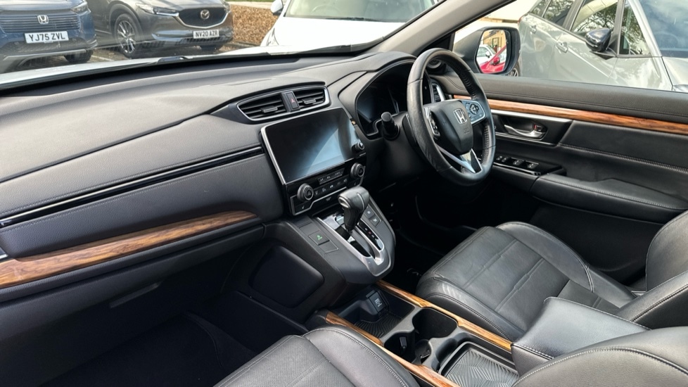 Used Honda CR-V 2019 for sale - 76400809: Photo 2