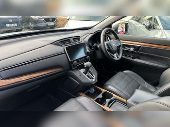 Used Honda CR-V 2019 for sale - 76400809: Photo