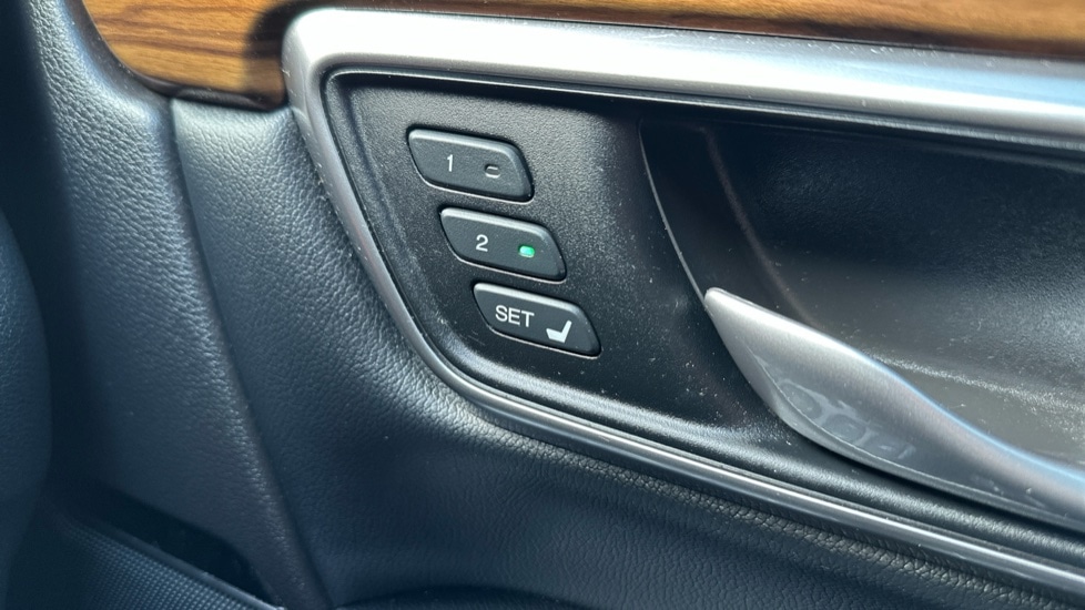 Used Honda CR-V 2019 for sale - 76400809: Photo 31