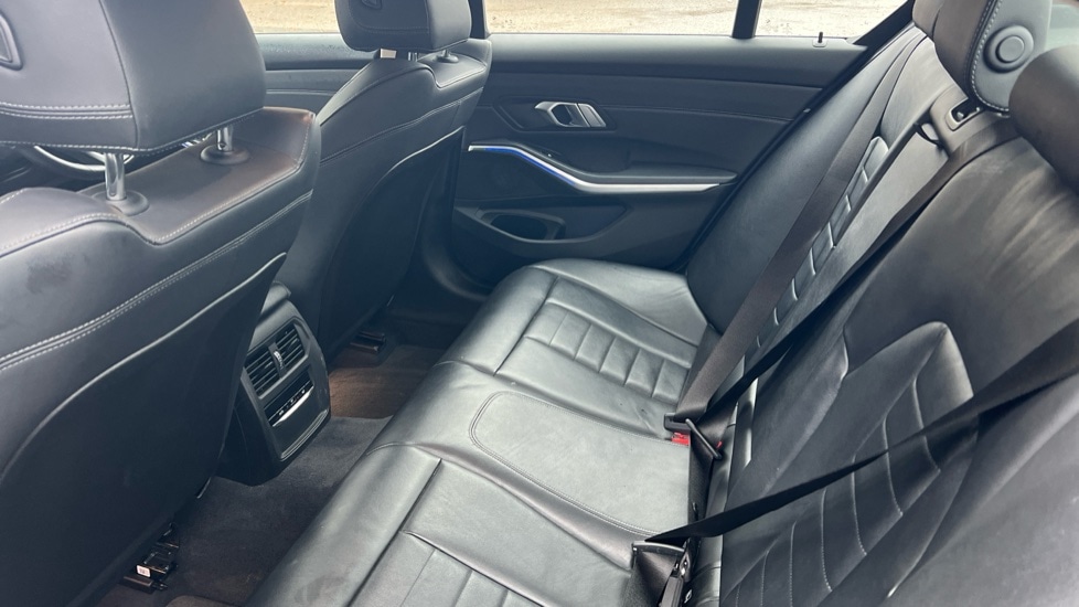 Used BMW 3 Series 2019 for sale - 76873429: Photo 14