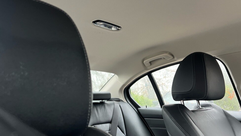 Used BMW 3 Series 2019 for sale - 76873429: Photo 33