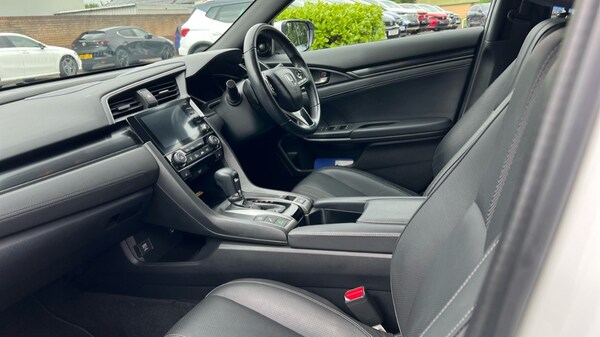 Used Honda Civic 2021 for sale - 75688526: Photo 2