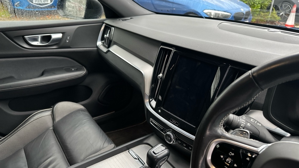 Used Volvo V60 2020 for sale - 76869957: Photo 12