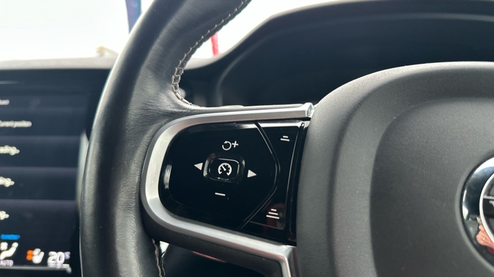 Used Volvo V60 2020 for sale - 76869957: Photo 24