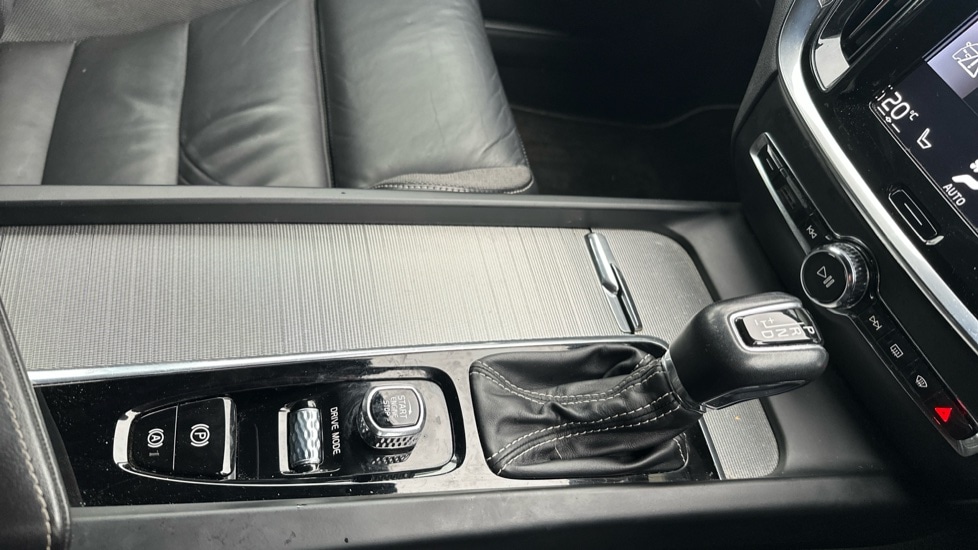 Used Volvo V60 2020 for sale - 76869957: Photo 30