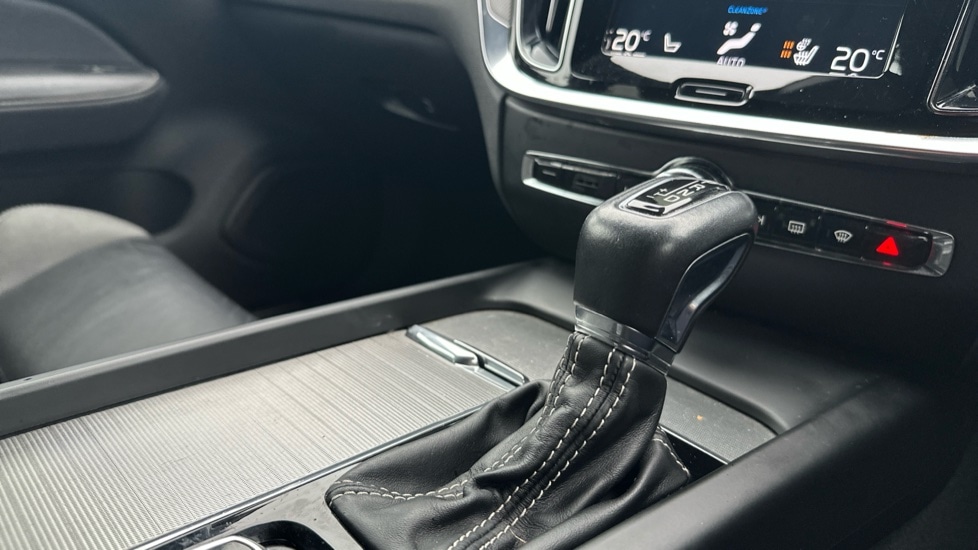 Used Volvo V60 2020 for sale - 76869957: Photo 31