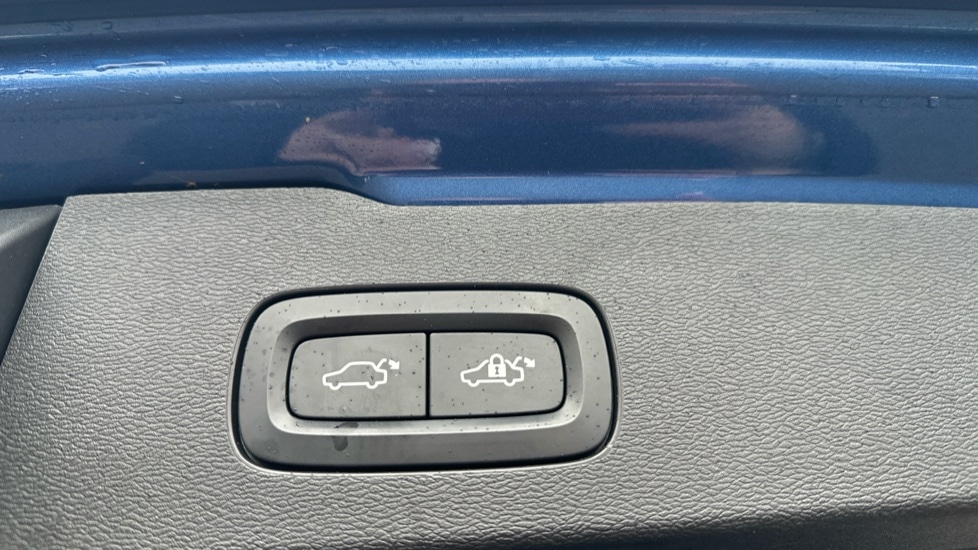 Used Volvo V60 2020 for sale - 76869957: Photo 40