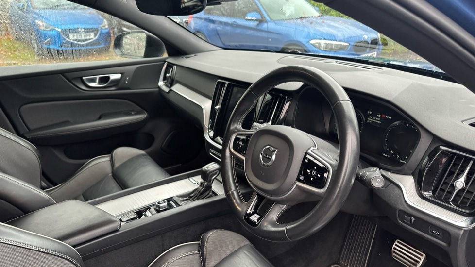 Used Volvo V60 2020 for sale - 76869957: Photo 9