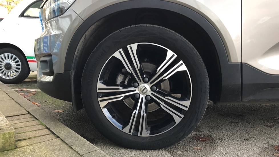 Used Volvo XC40 2021 for sale - 76873809: Photo 17