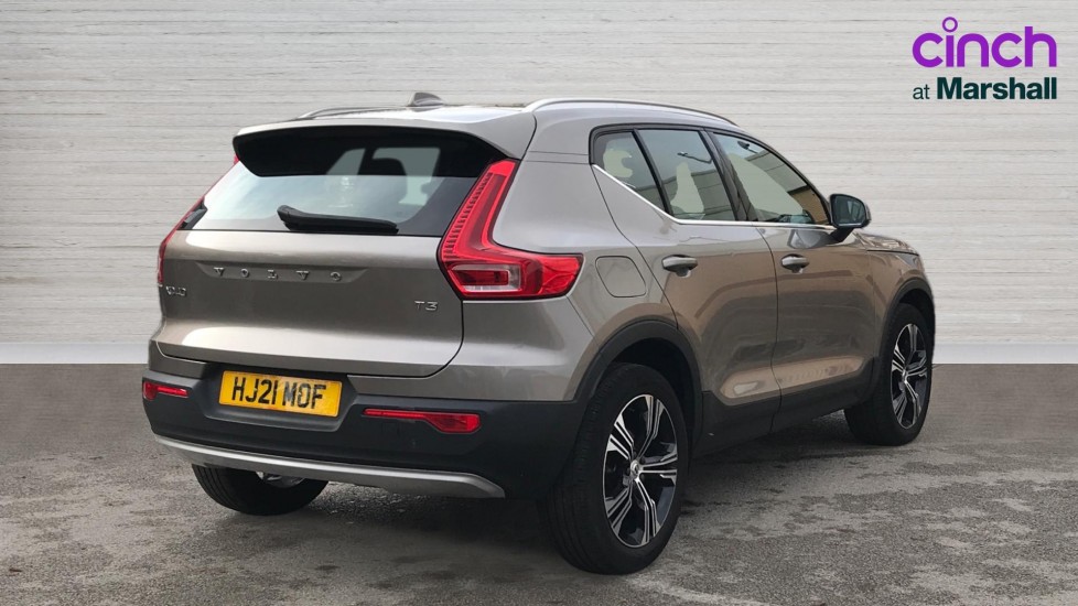 Used Volvo XC40 2021 for sale - 76873809: Photo 3