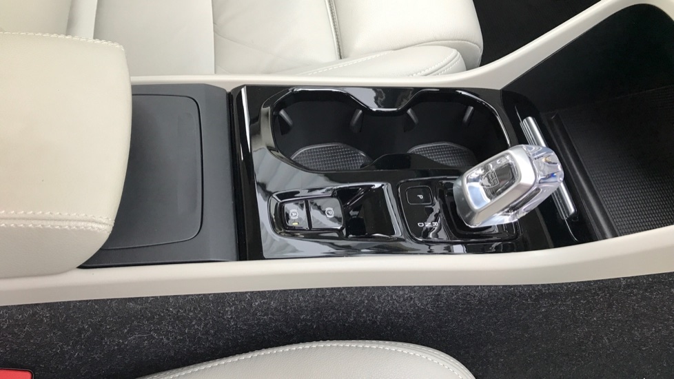 Used Volvo XC40 2021 for sale - 76873809: Photo 30