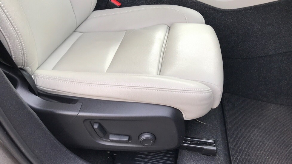 Used Volvo XC40 2021 for sale - 76873809: Photo 34