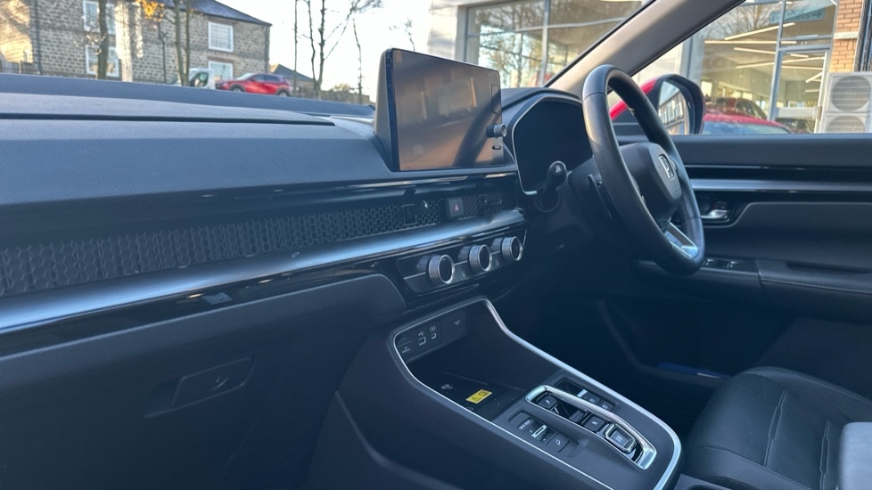 Used Honda CR-V 2024 for sale - 76872852: Photo 2