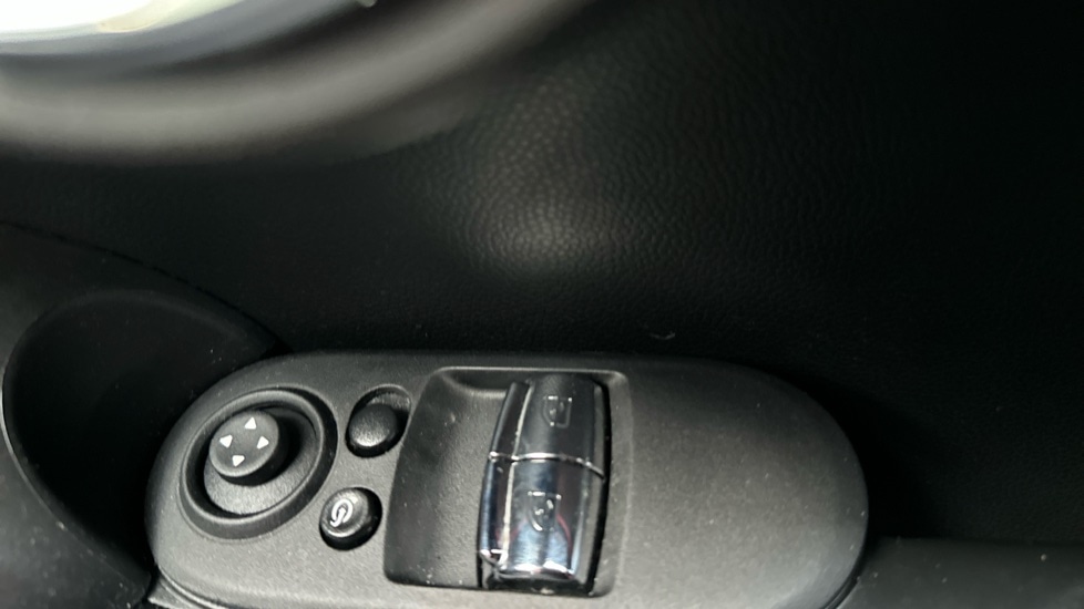 Used MINI Hatch 2022 for sale - 76872592: Photo 32