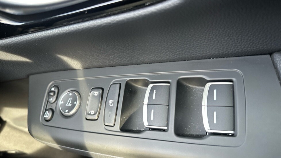 Used Honda CR-V 2025 for sale - 76140339: Photo 29