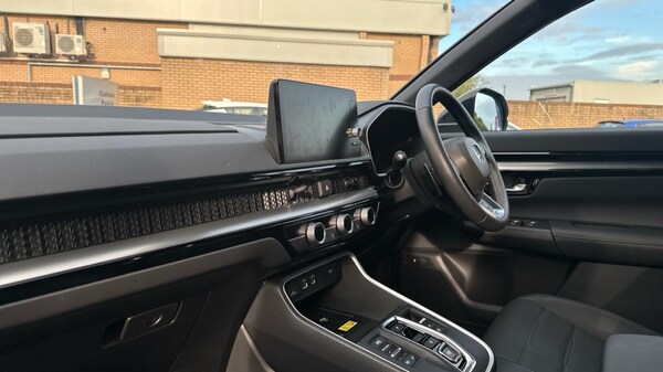 Used Honda CR-V 2025 for sale - 76140339: Photo 2