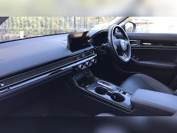 Used Honda Civic 2022 for sale - 76229302: Photo 2