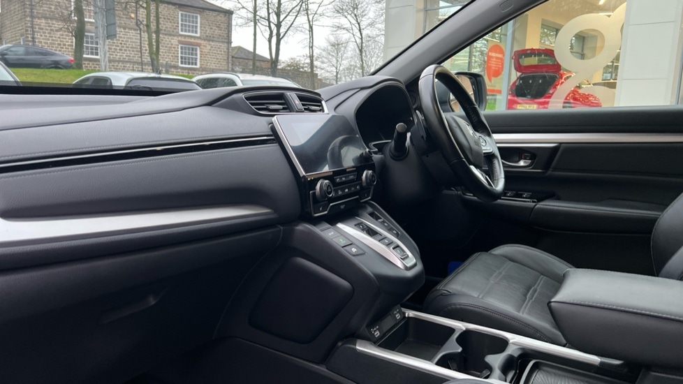 Used Honda CR-V 2022 for sale - 77083636: Photo 2