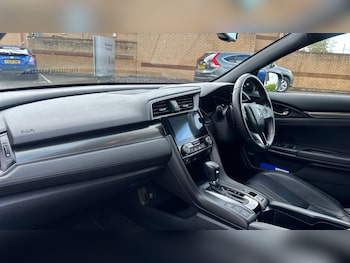Used Honda Civic 2019 for sale - 75783986: Photo