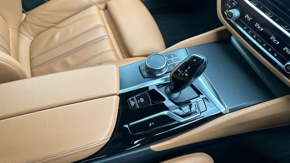 Used BMW 5 Series 2021 for sale - 76062068: Photo 28