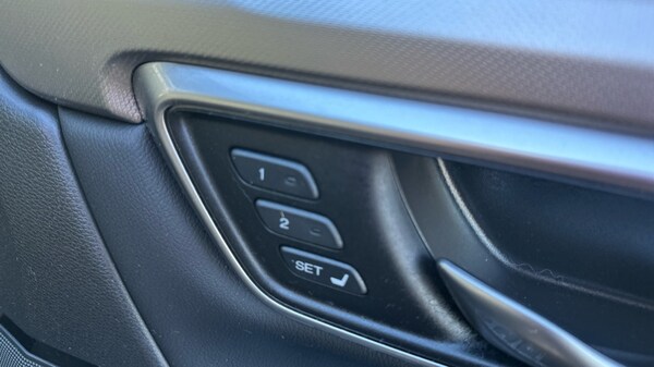 Used Honda CR-V 2023 for sale - 76007716: Photo 44