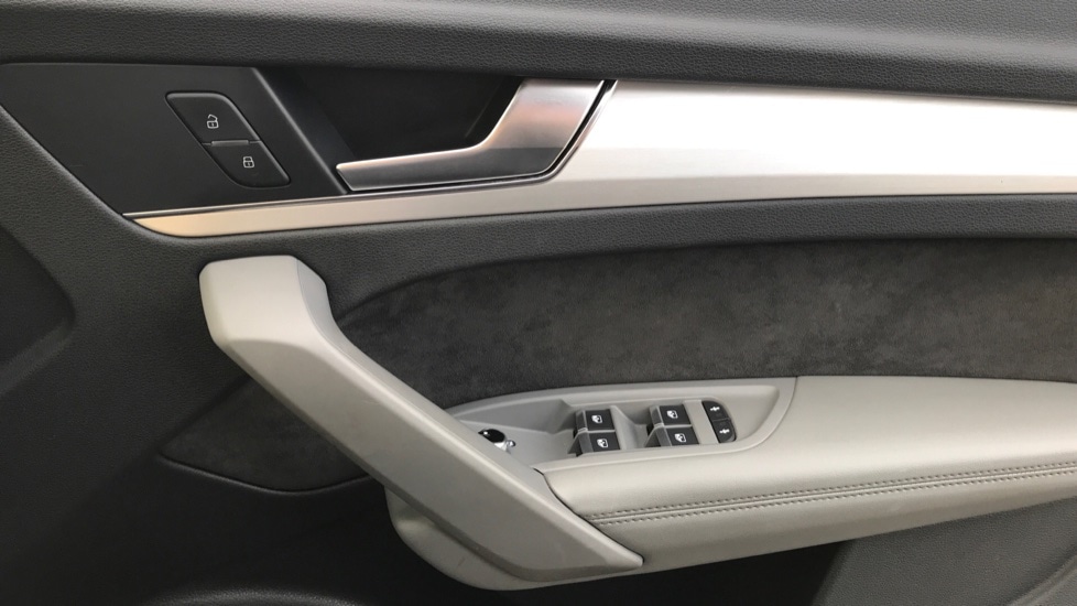 Used Audi Q5 2018 for sale - 76528888: Photo 32