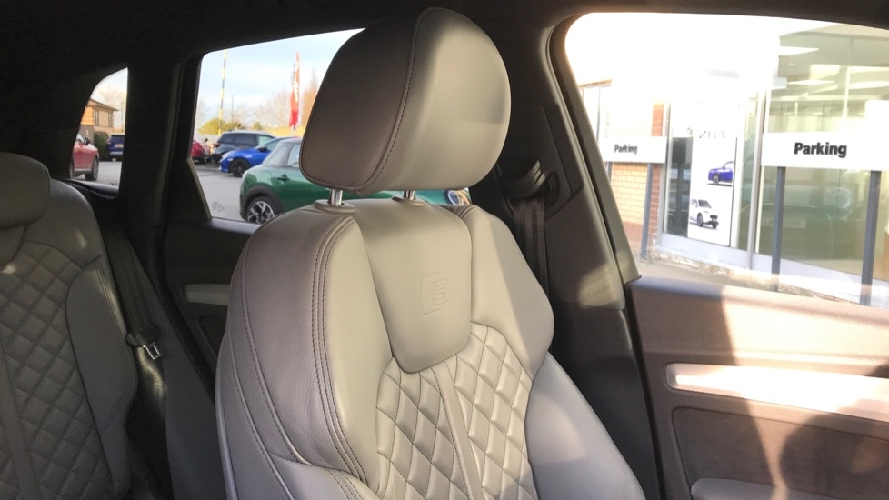 Used Audi Q5 2018 for sale - 76528888: Photo 48