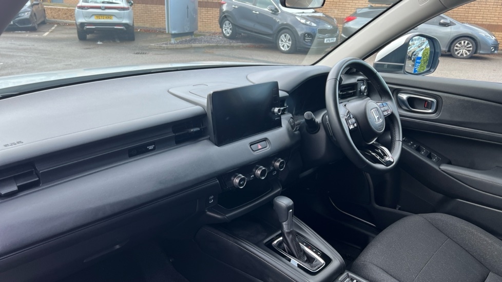 Used Honda HR-V 2024 for sale - 76874062: Photo 2