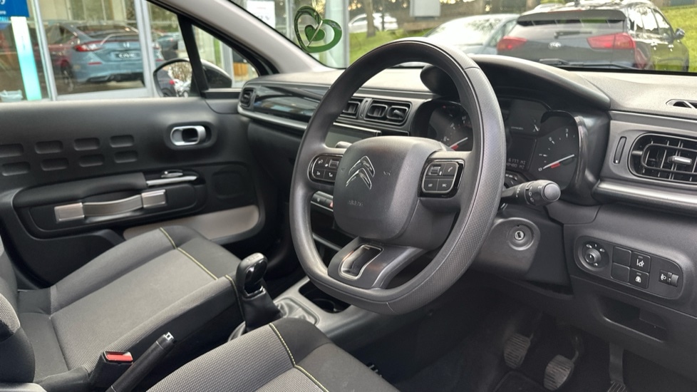 Used Citroen C3 2018 for sale - 76874932: Photo 9