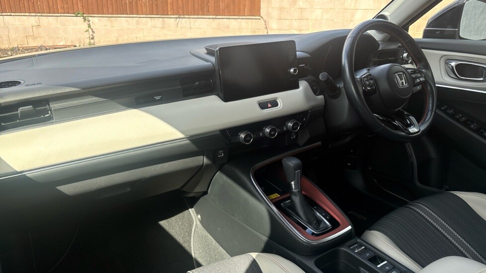 Used Honda HR-V 2022 for sale - 76015097: Photo 2