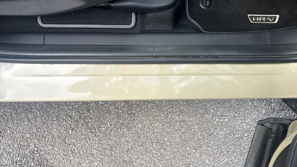 Used Honda HR-V 2022 for sale - 76015097: Photo 37
