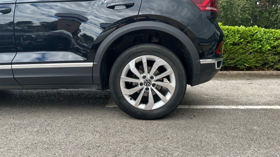 Used Volkswagen T-Roc 2024 for sale - 75967021: Photo 18