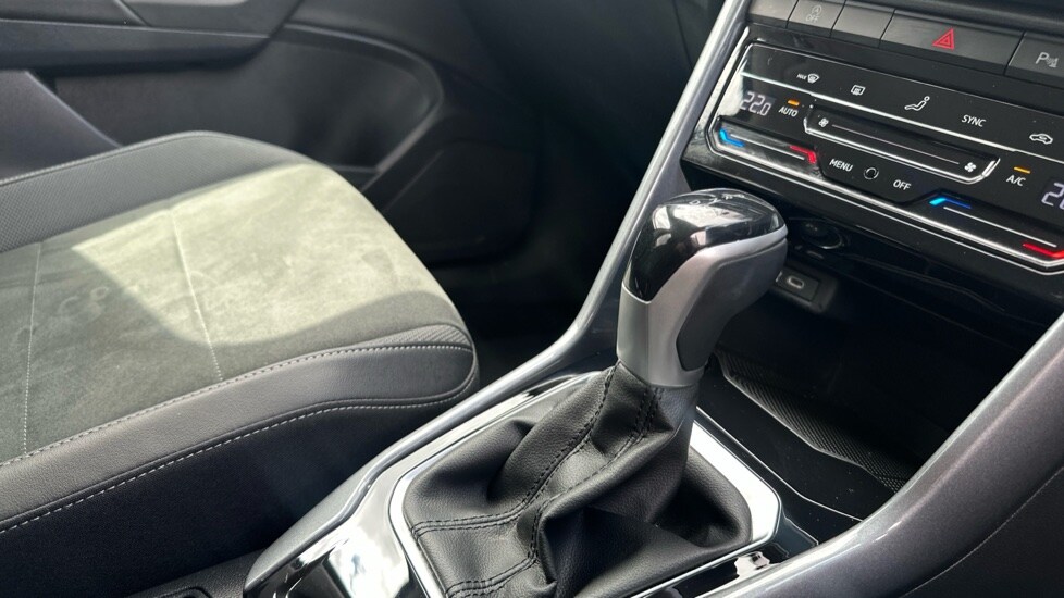 Used Volkswagen T-Roc 2024 for sale - 75967021: Photo 28