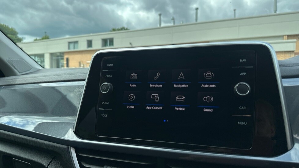 Used Volkswagen T-Roc 2024 for sale - 75967021: Photo 35