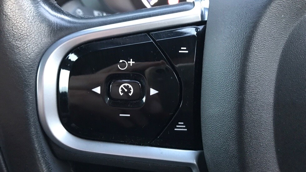 Used Volvo XC60 2018 for sale - 76007708: Photo 22