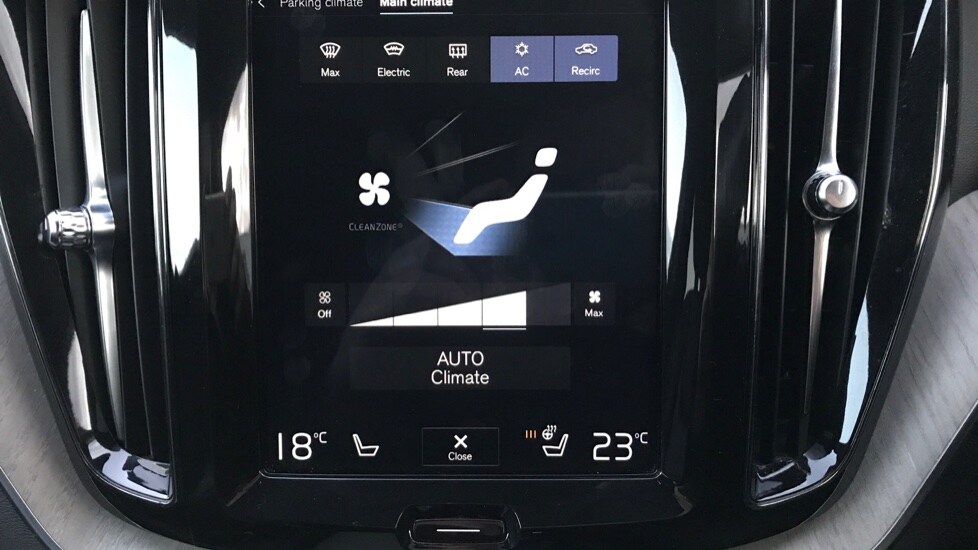 Used Volvo XC60 2018 for sale - 76007708: Photo 33