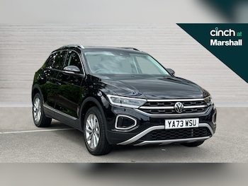 Used Volkswagen T-Roc 2024 for sale - 75471190: Photo