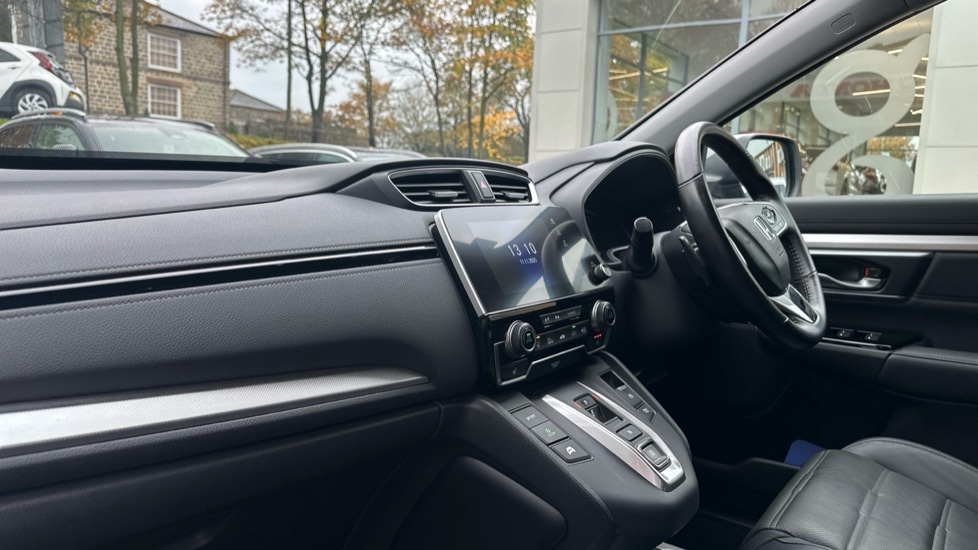 Used Honda CR-V 2022 for sale - 76873112: Photo 2