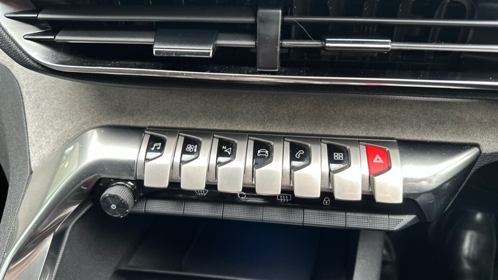 Used Peugeot 3008 2023 for sale - 76338766: Photo 34