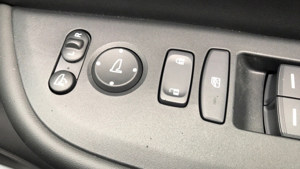 Used Honda Jazz 2025 for sale - 76104279: Photo 30