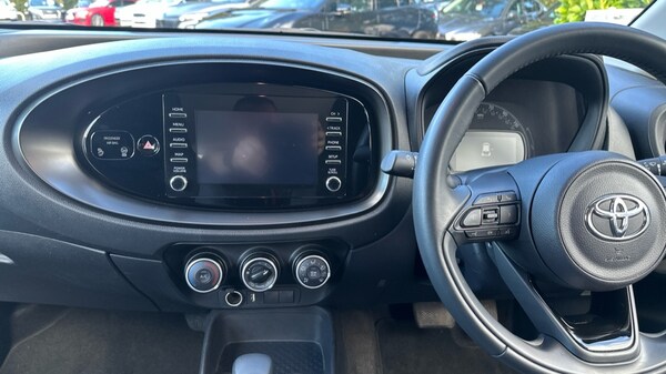 Used Toyota Aygo X 2023 for sale - 75992798: Photo 12